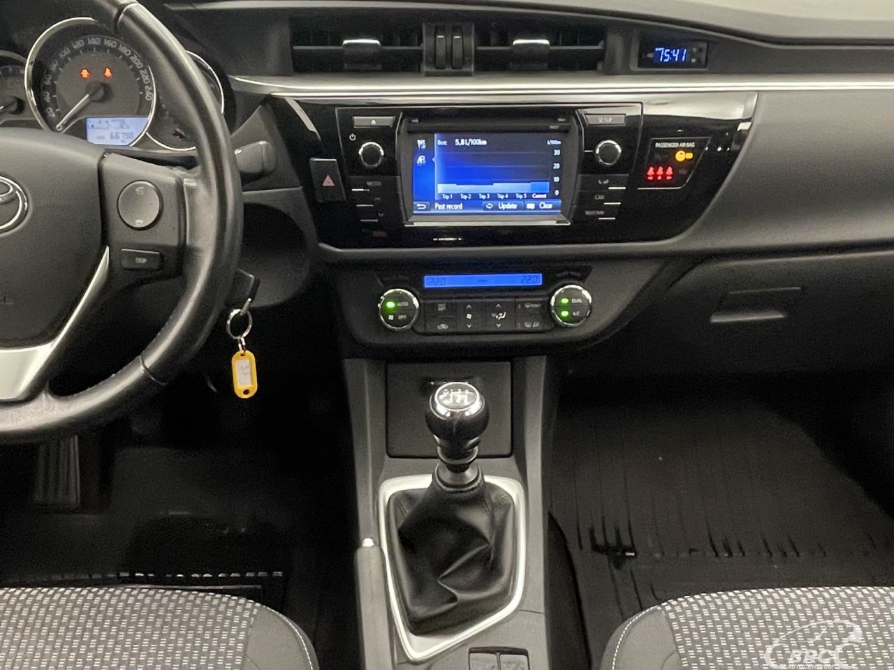 Toyota Corolla | 13