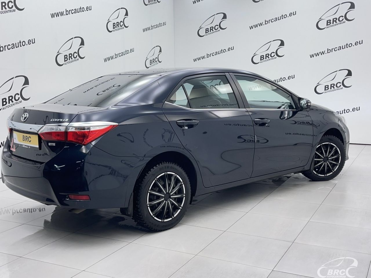 Toyota Corolla | 1