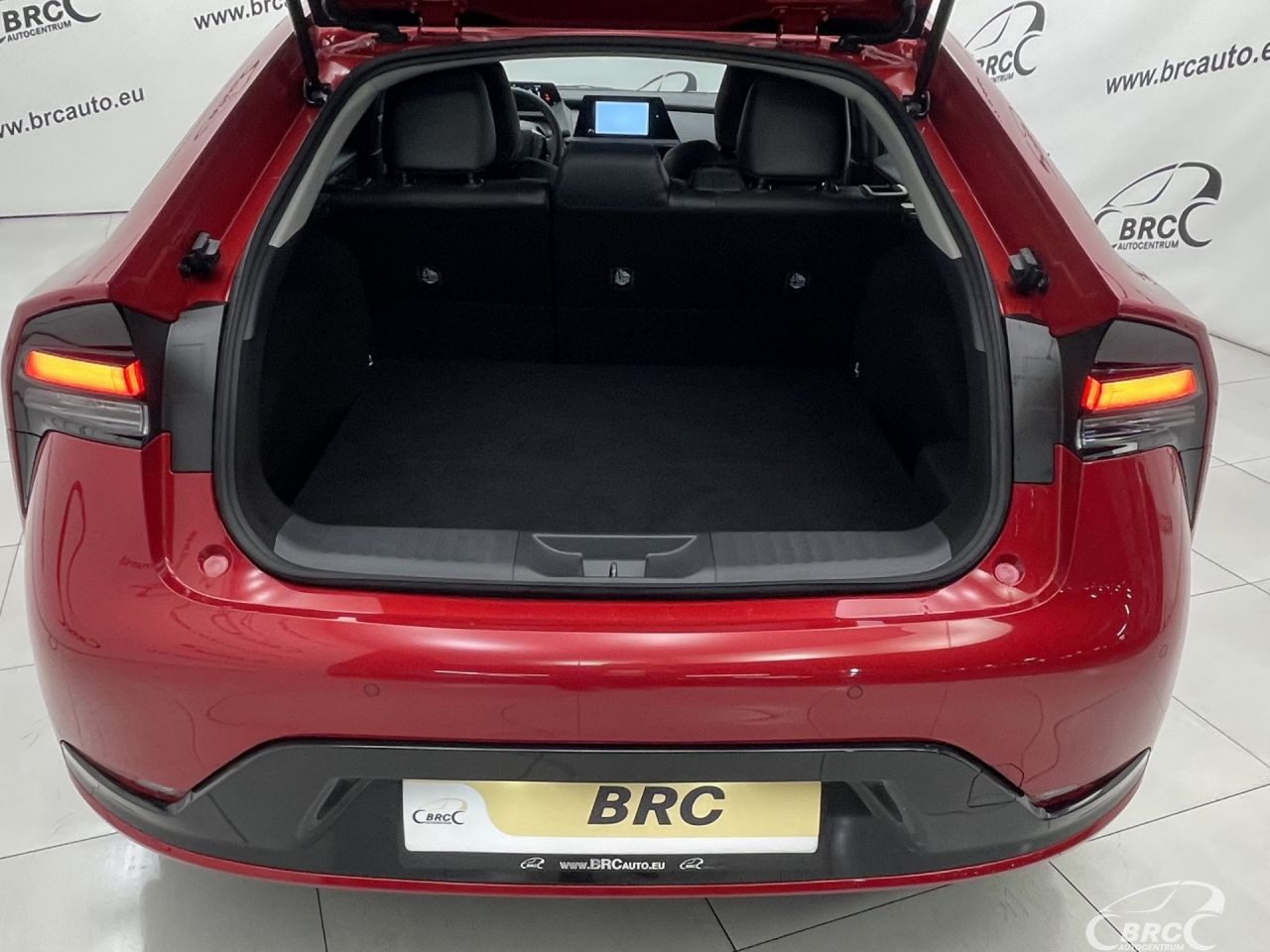 Toyota Prius | 36