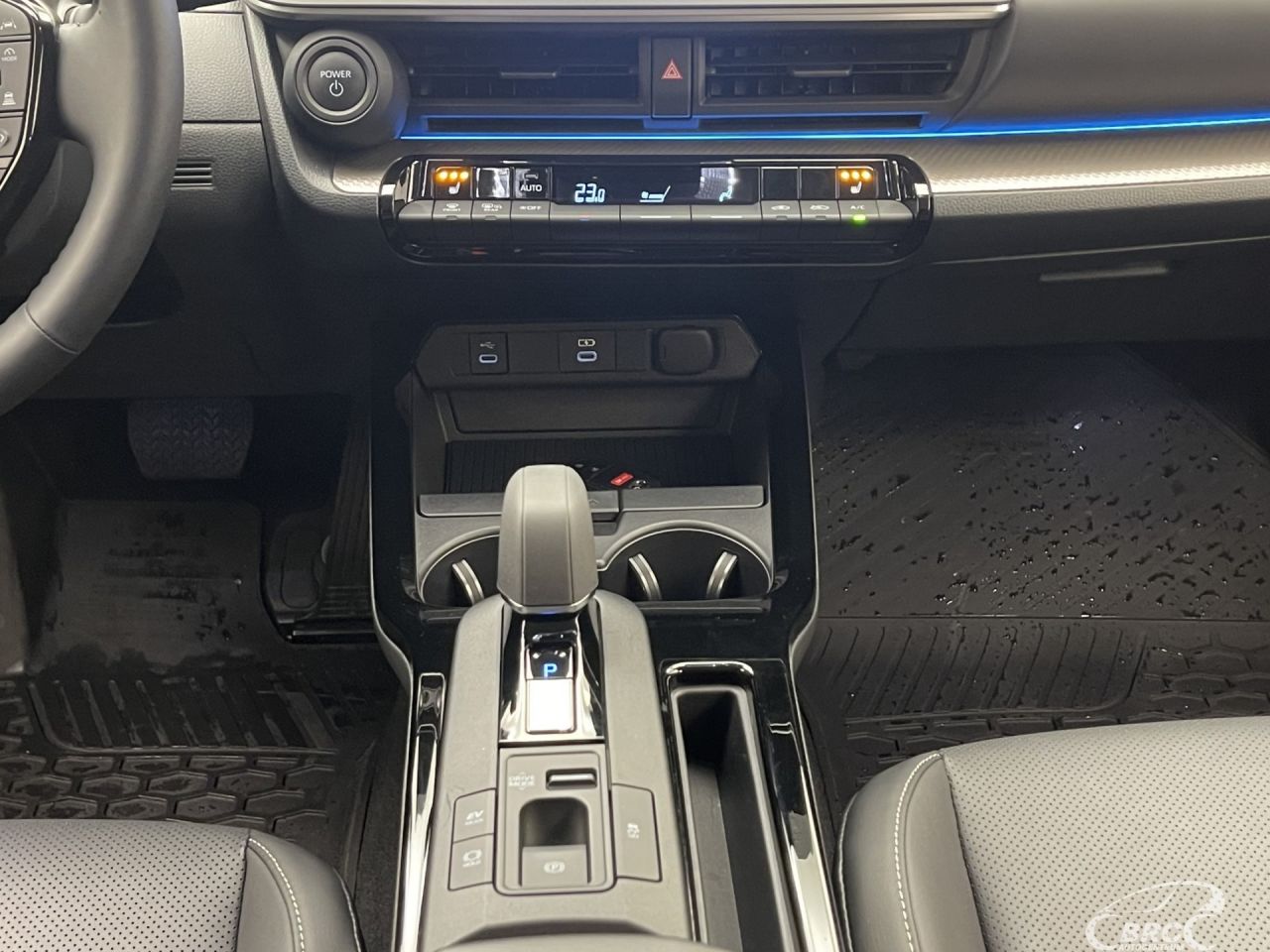 Toyota Prius | 16