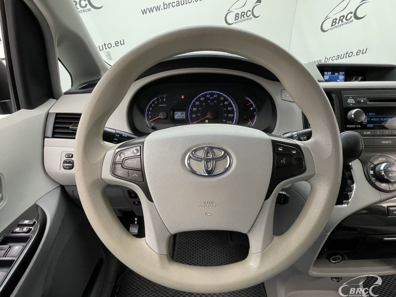 Toyota Sienna | 31