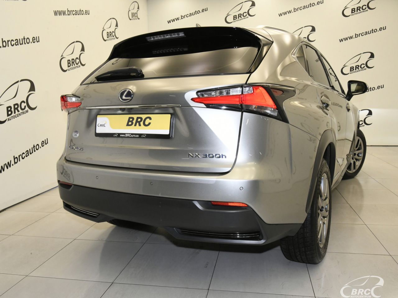 Lexus NX 300h | 39