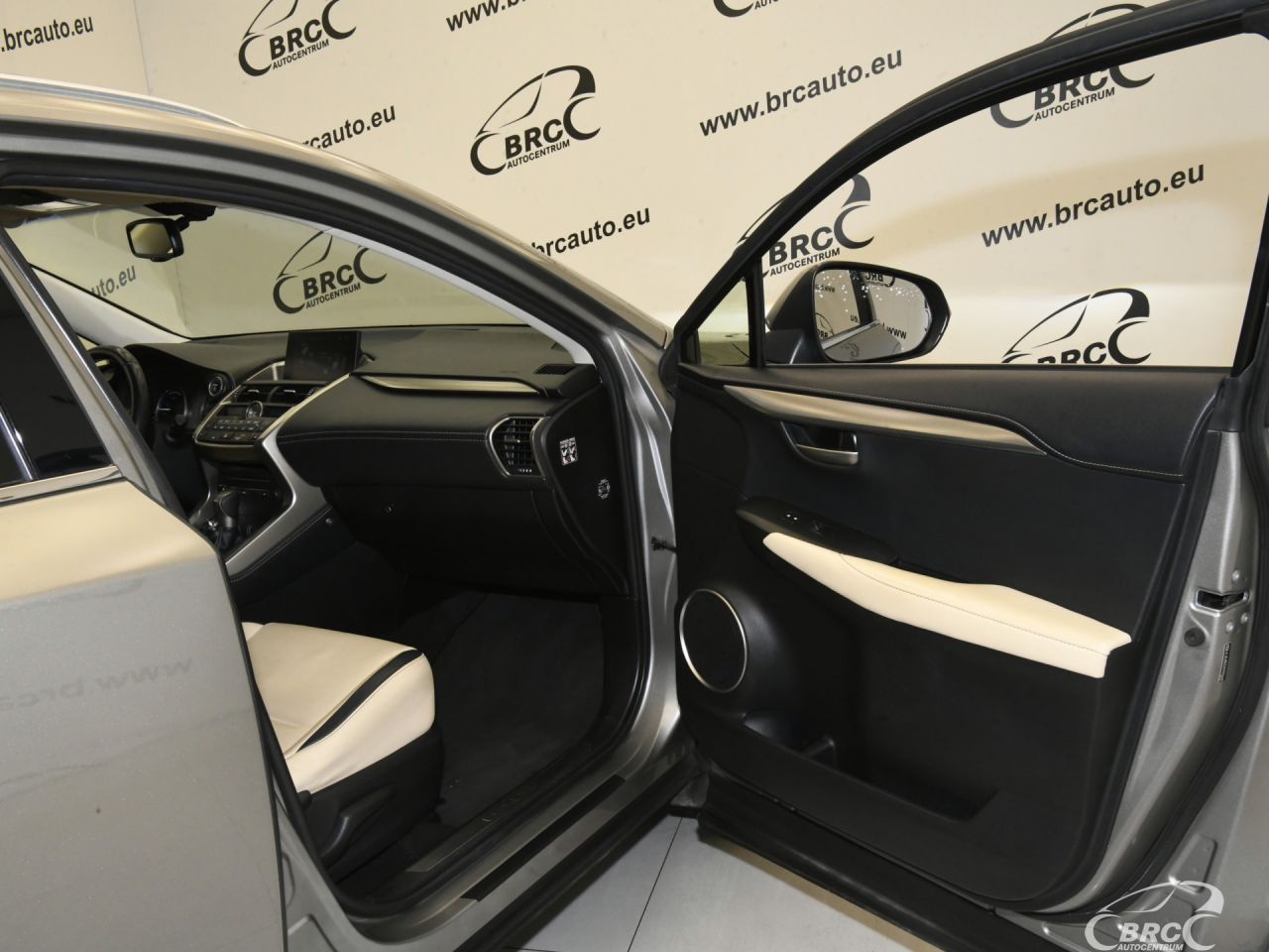 Lexus NX 300h | 5