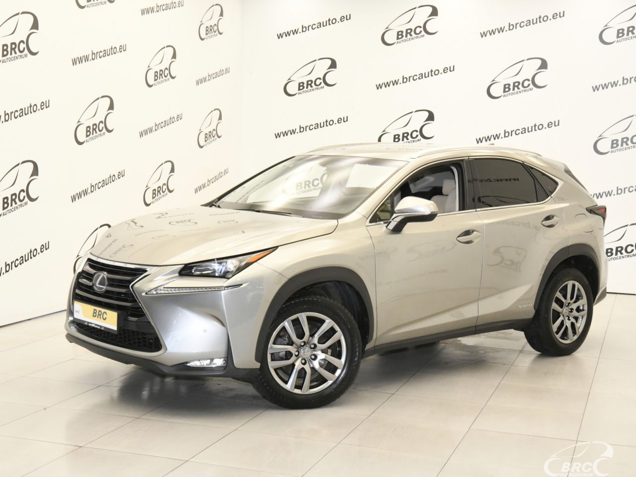 Lexus NX 300h | 0