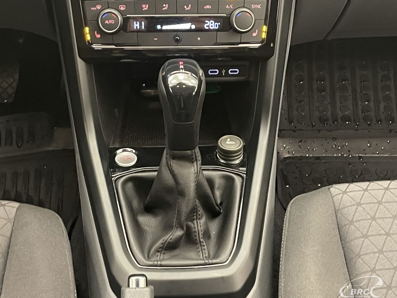 Volkswagen T-Cross | 28
