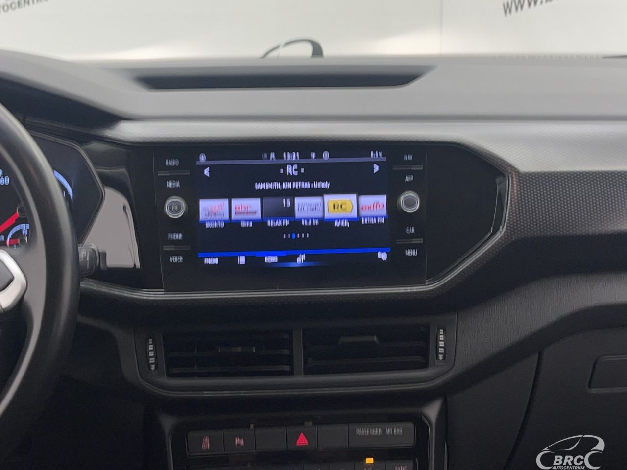 Volkswagen T-Cross | 25