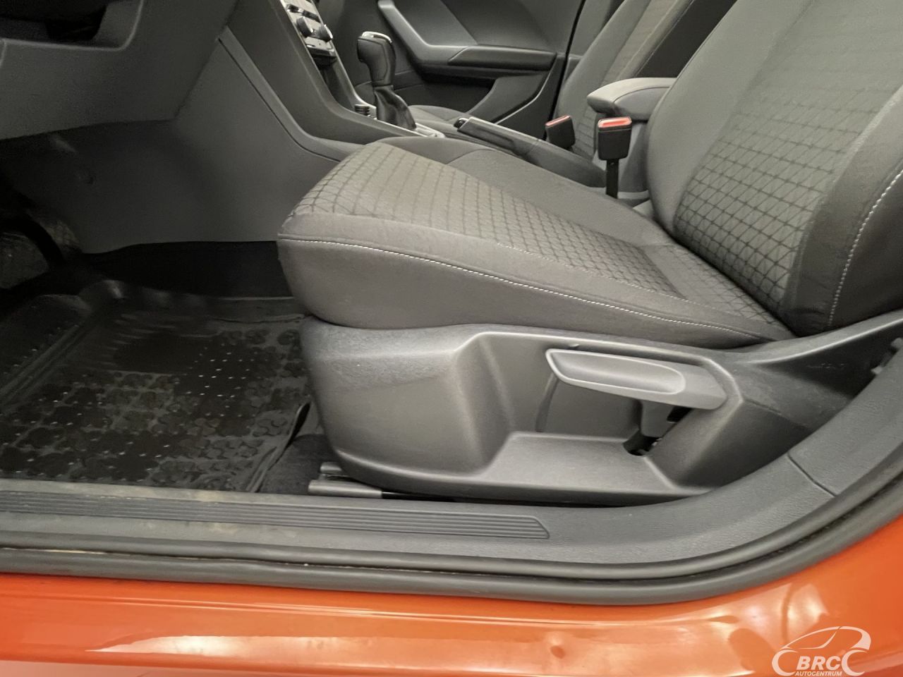 Volkswagen T-Cross | 36