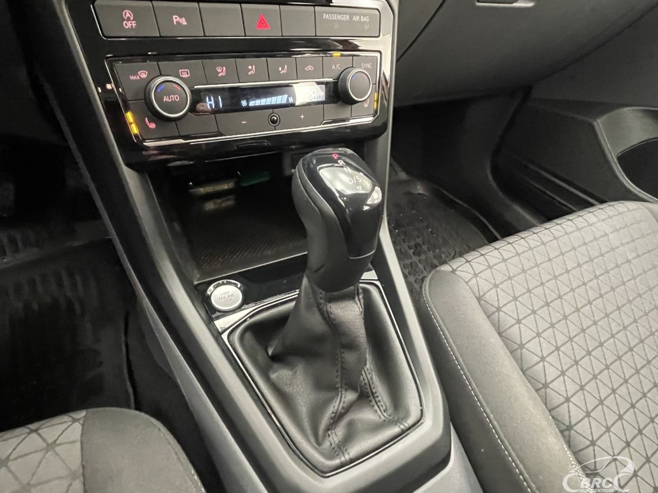 Volkswagen T-Cross | 42