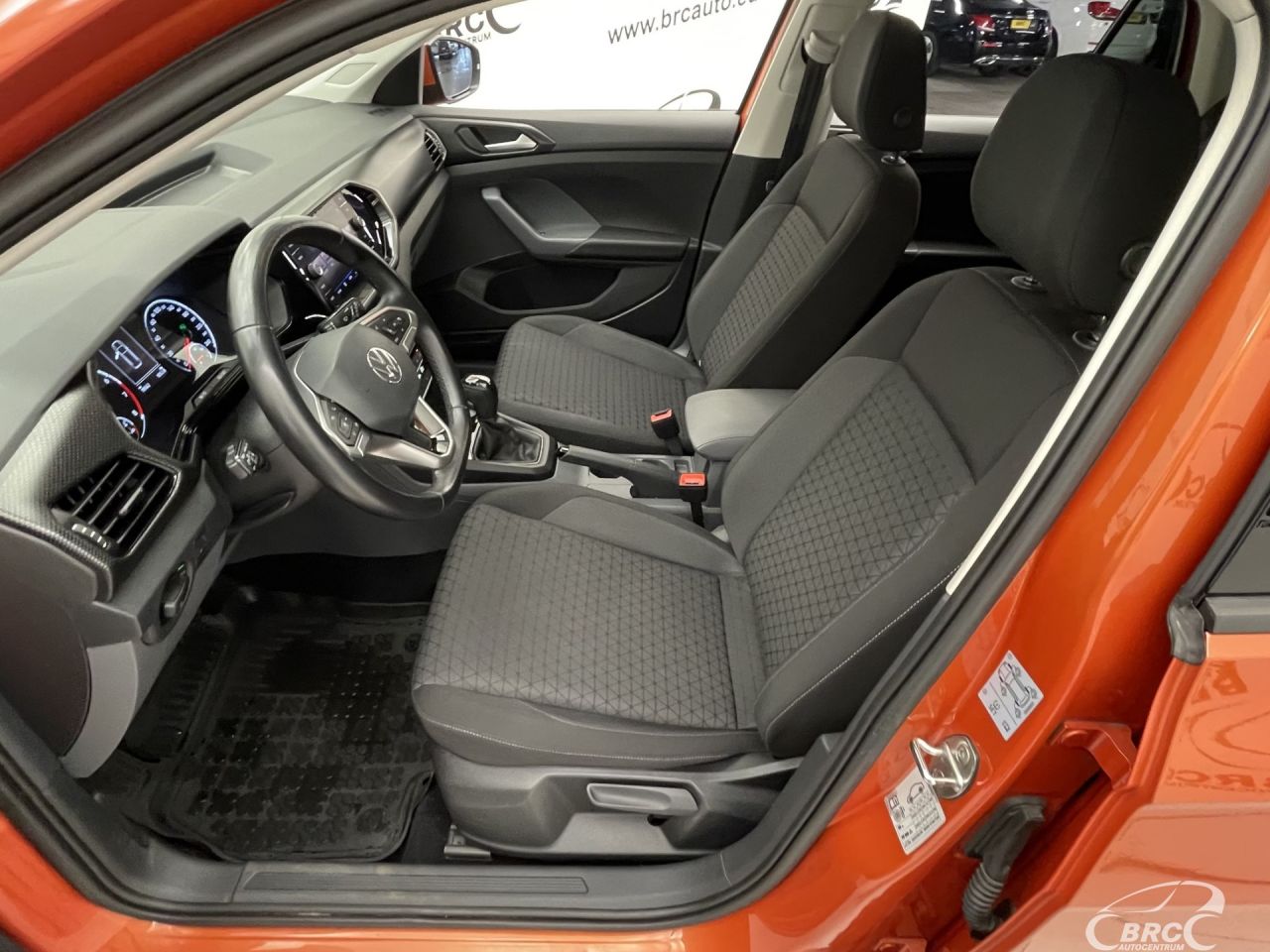 Volkswagen T-Cross | 34