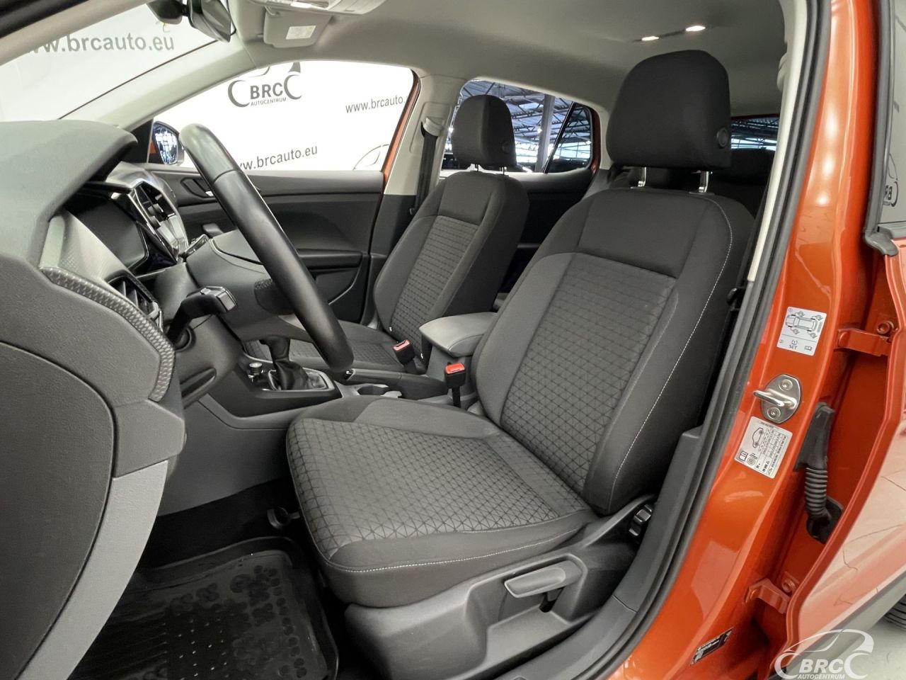 Volkswagen T-Cross | 38