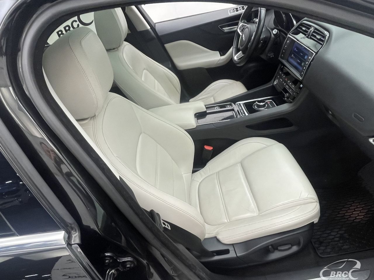 Jaguar F-Pace | 4