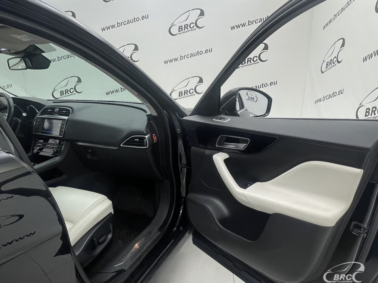 Jaguar F-Pace | 7