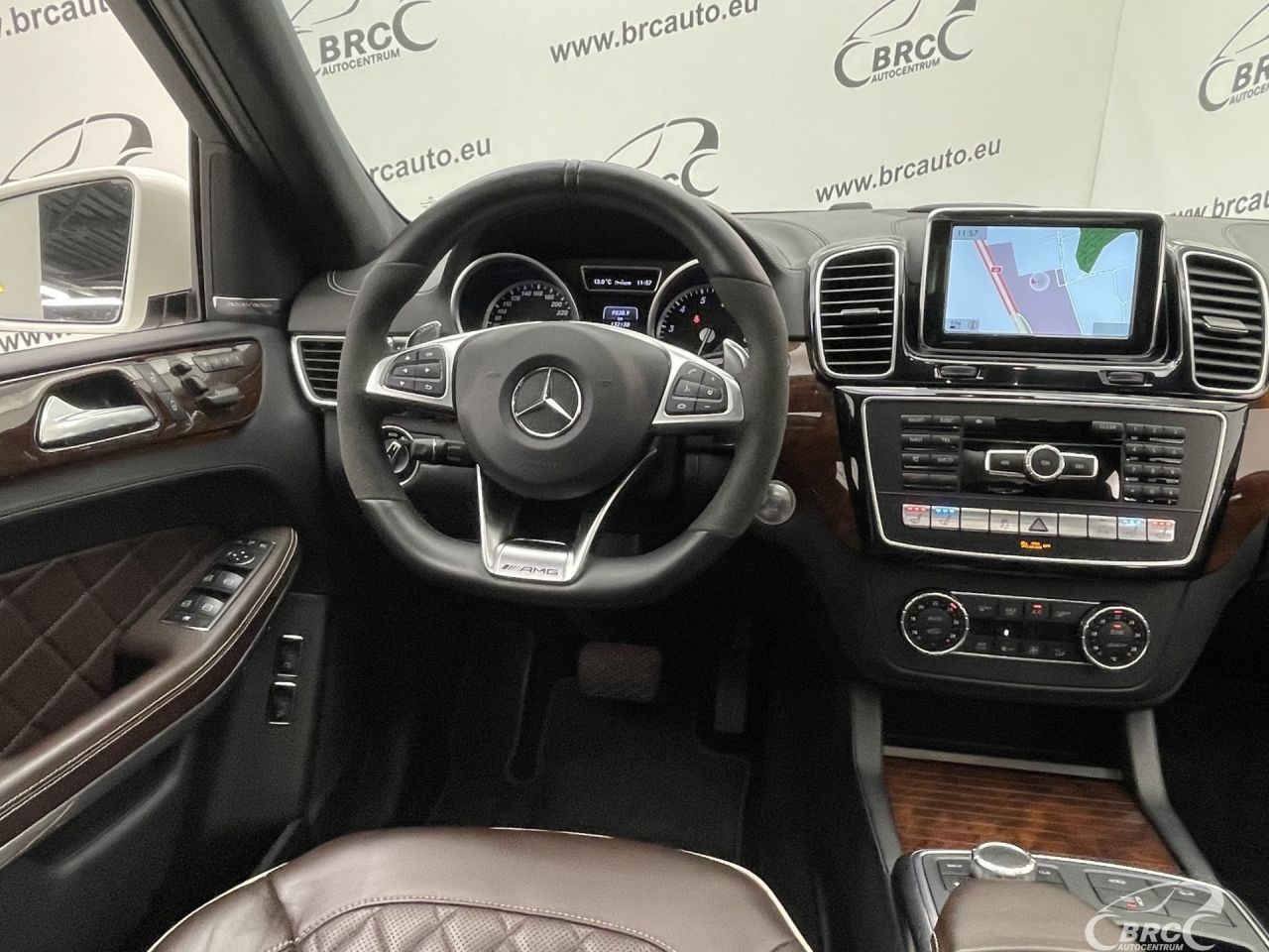 Mercedes-Benz GL550 | 17