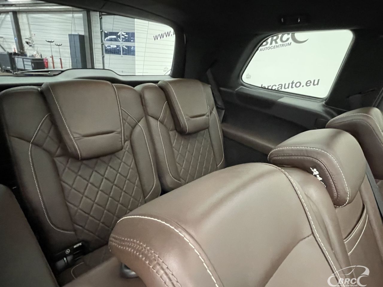 Mercedes-Benz GL550 | 15