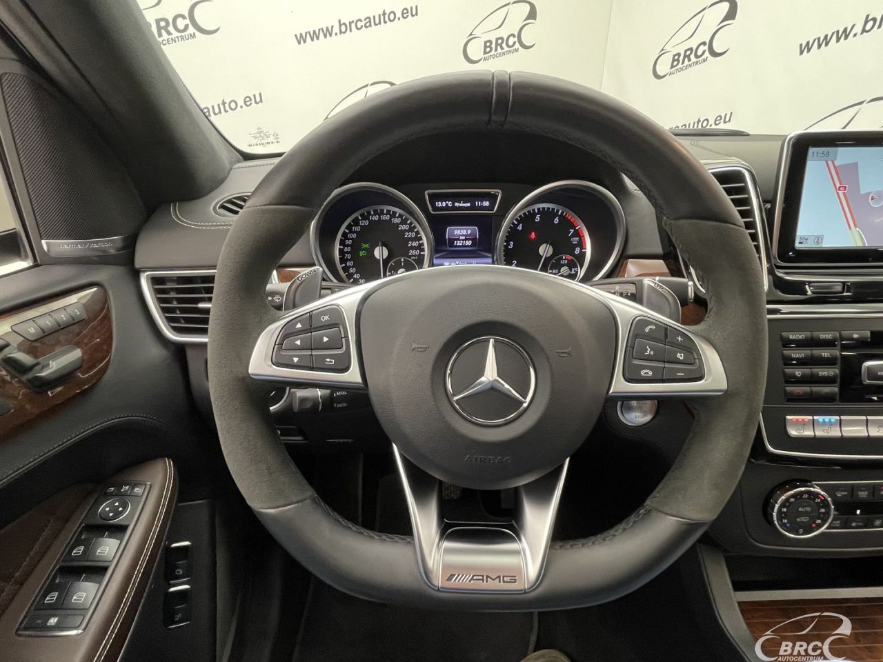 Mercedes-Benz GL550 | 34