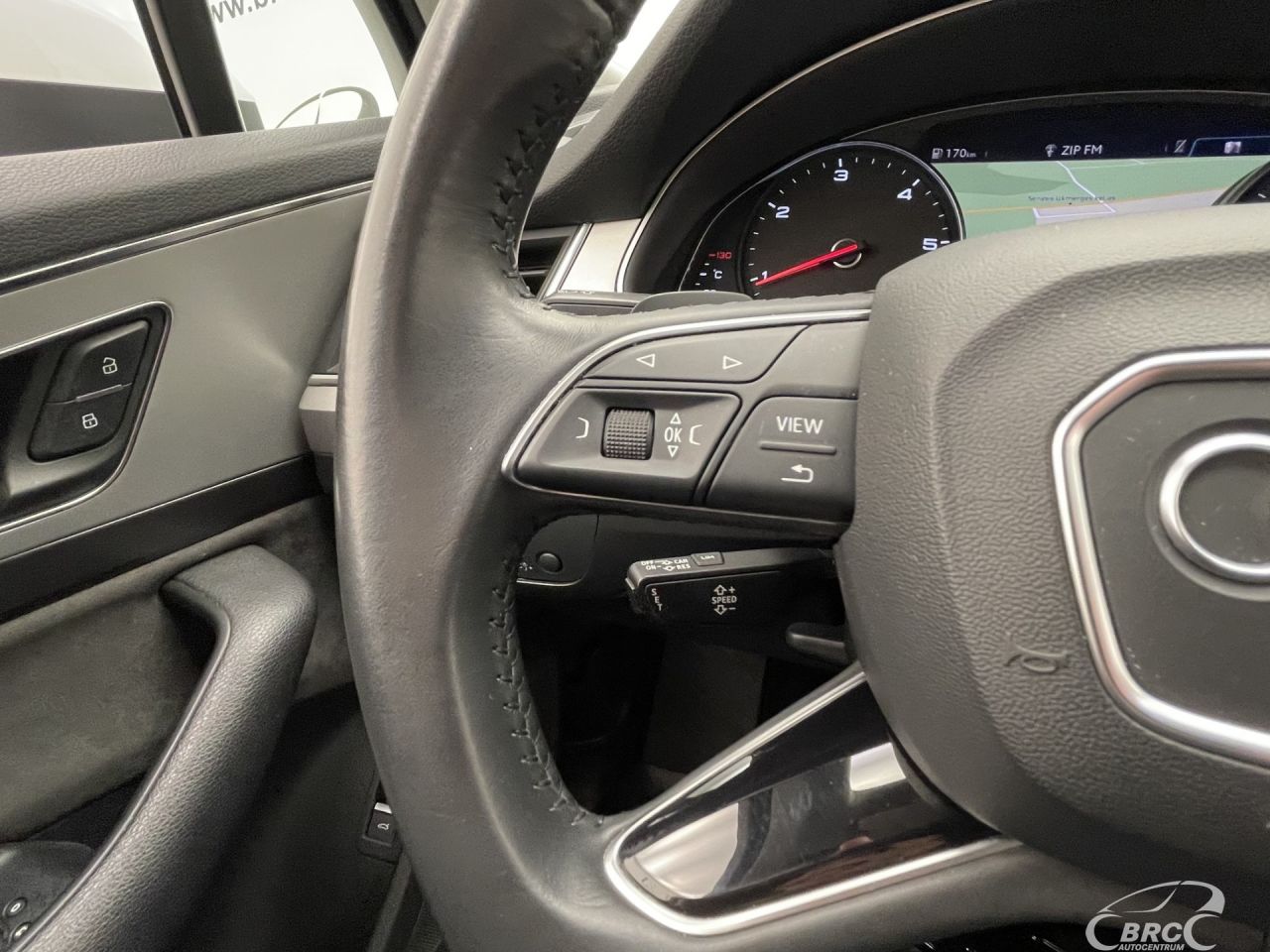 Audi Q7 | 25