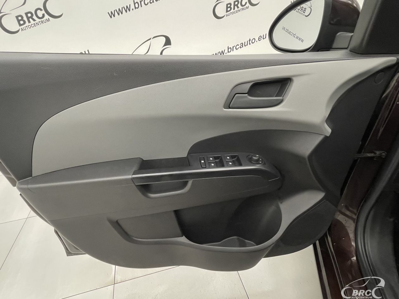 Chevrolet Aveo | 17