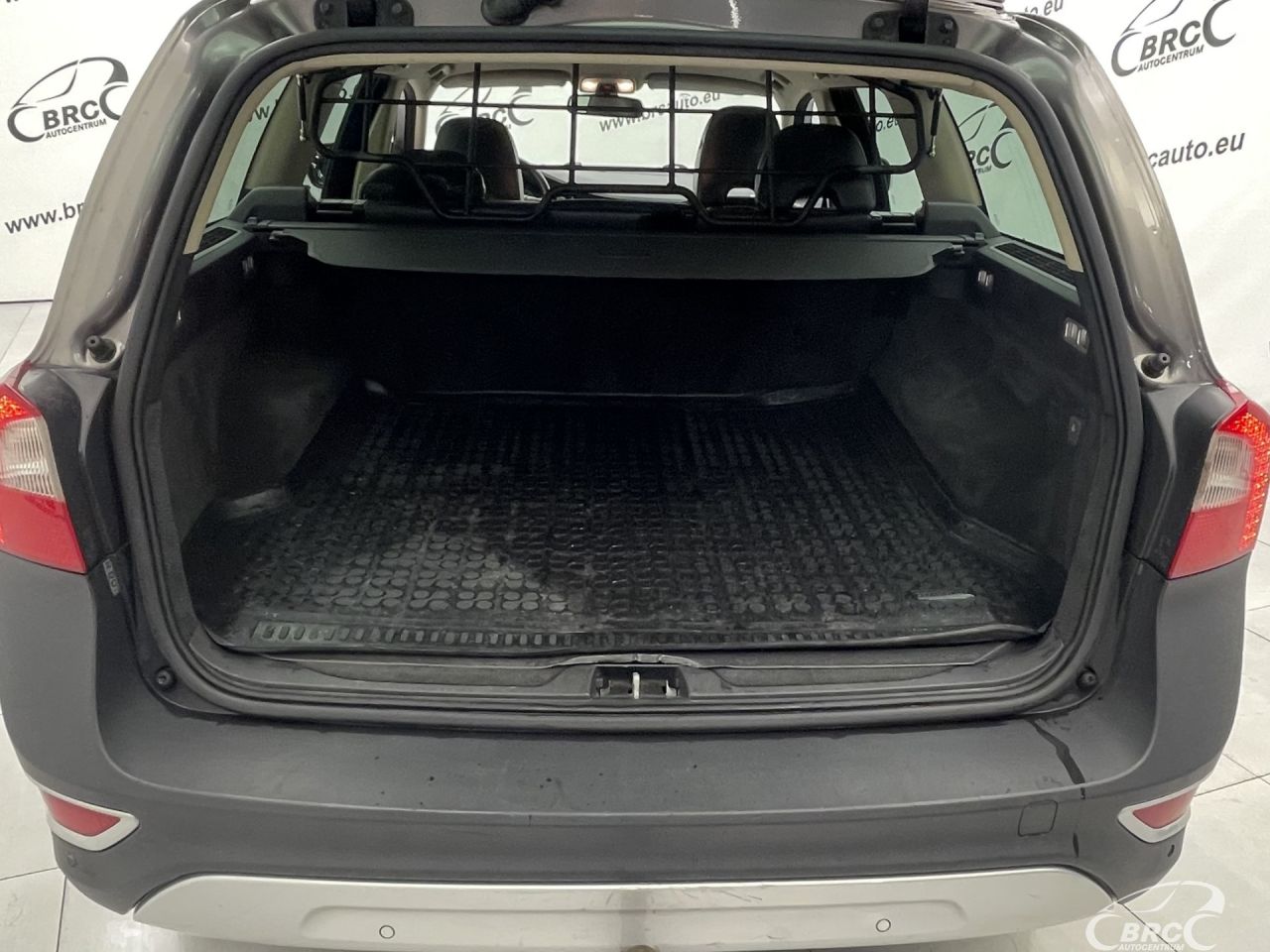 Volvo XC70 | 34