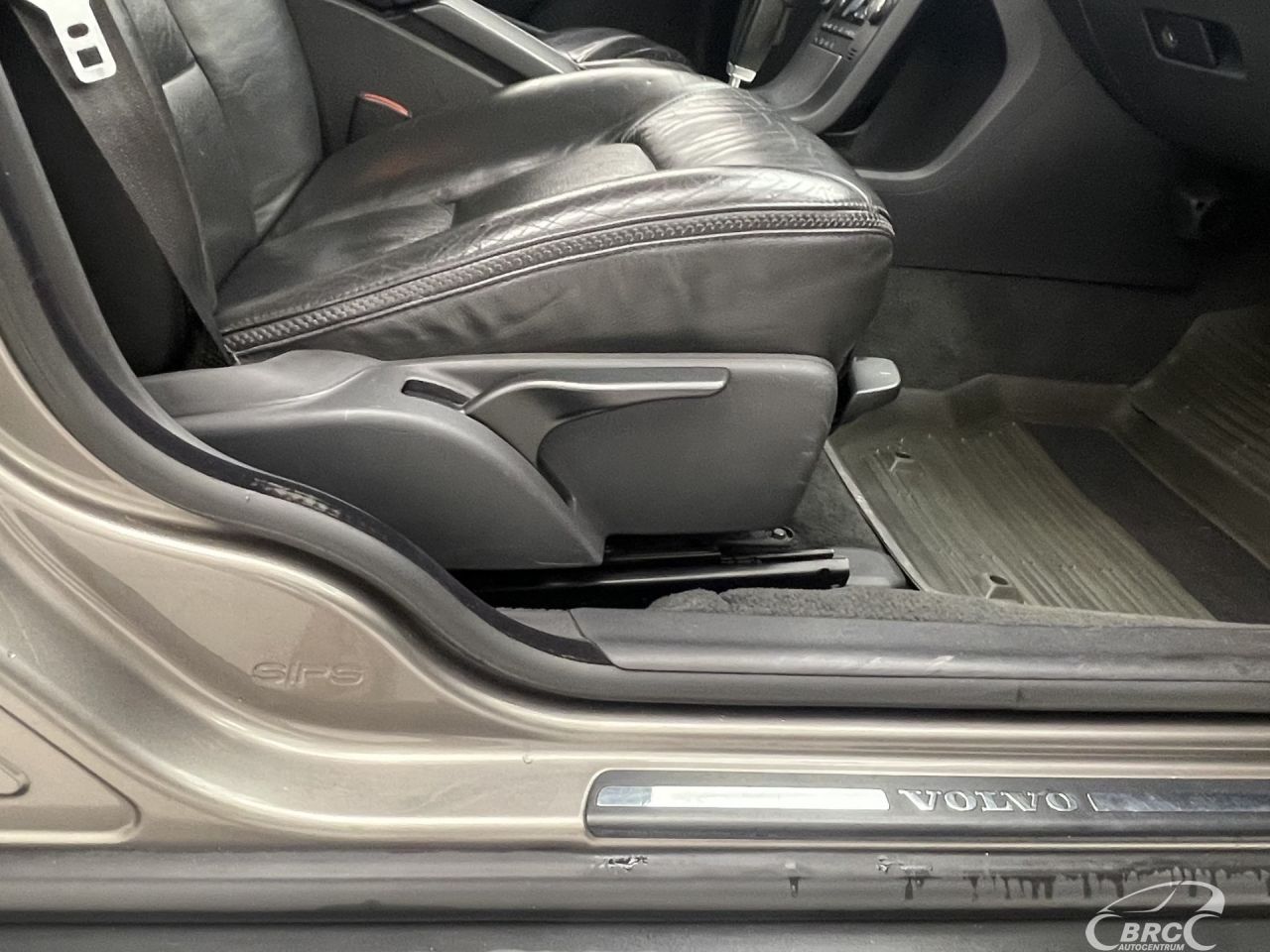Volvo XC70 | 5