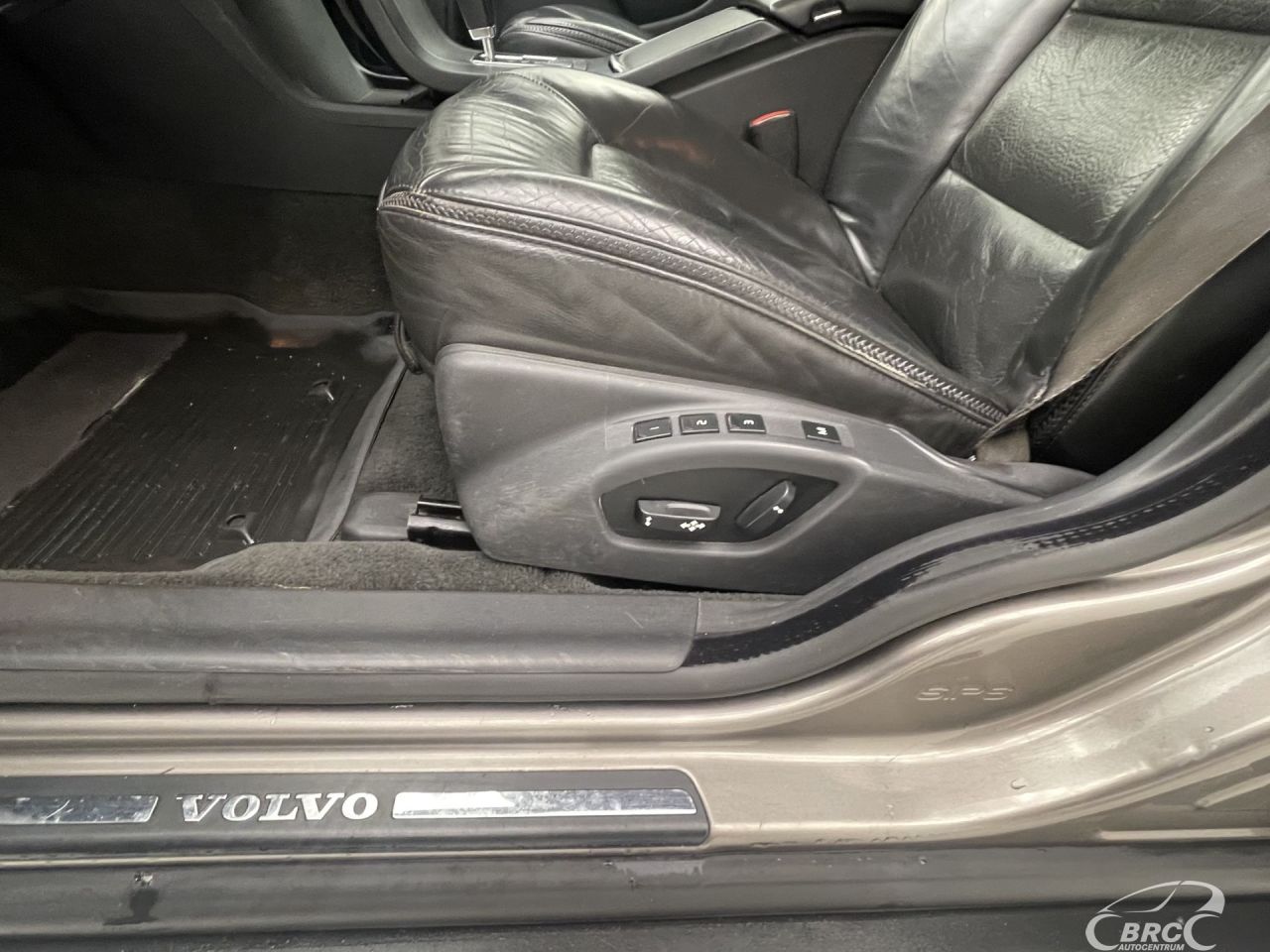 Volvo XC70 | 20