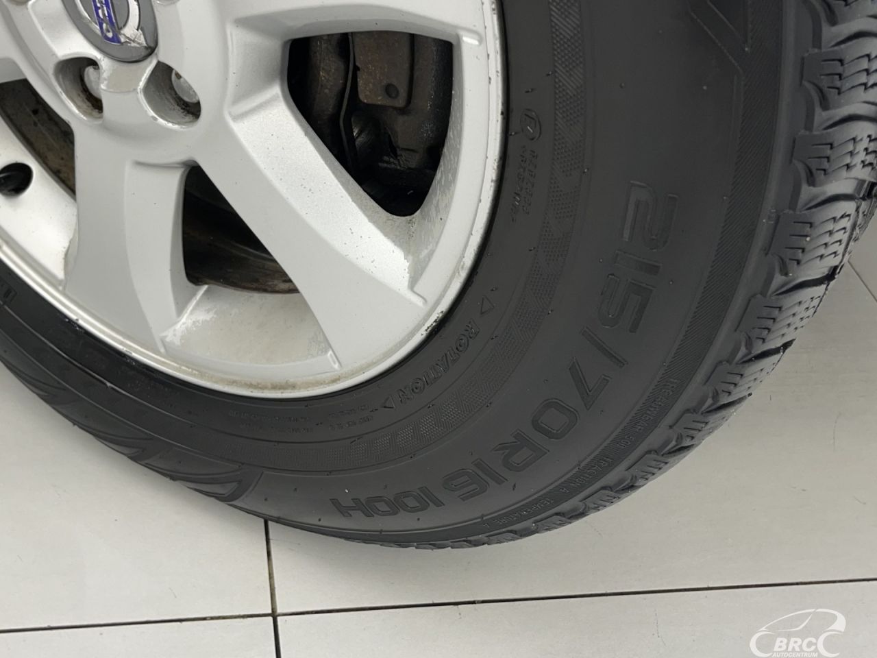 Volvo XC70 | 33