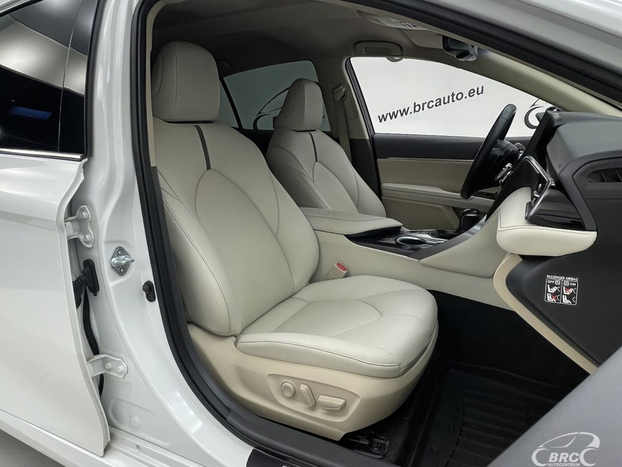 Toyota Camry | 6