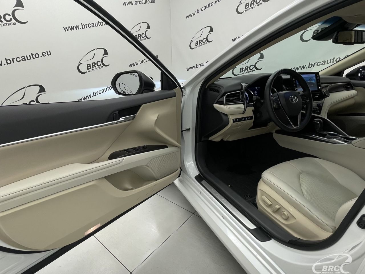 Toyota Camry | 19