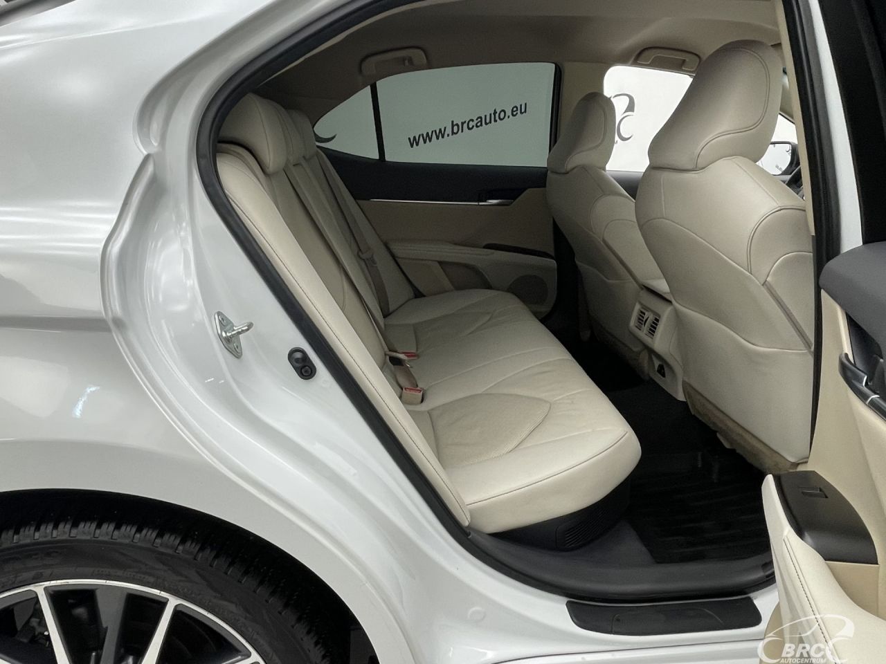 Toyota Camry | 11