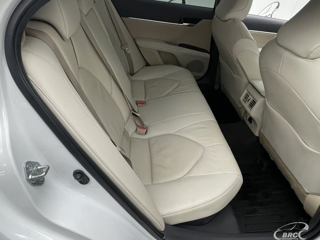 Toyota Camry | 10