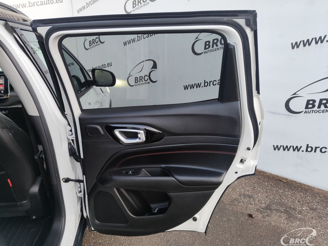 Jeep Compass | 9