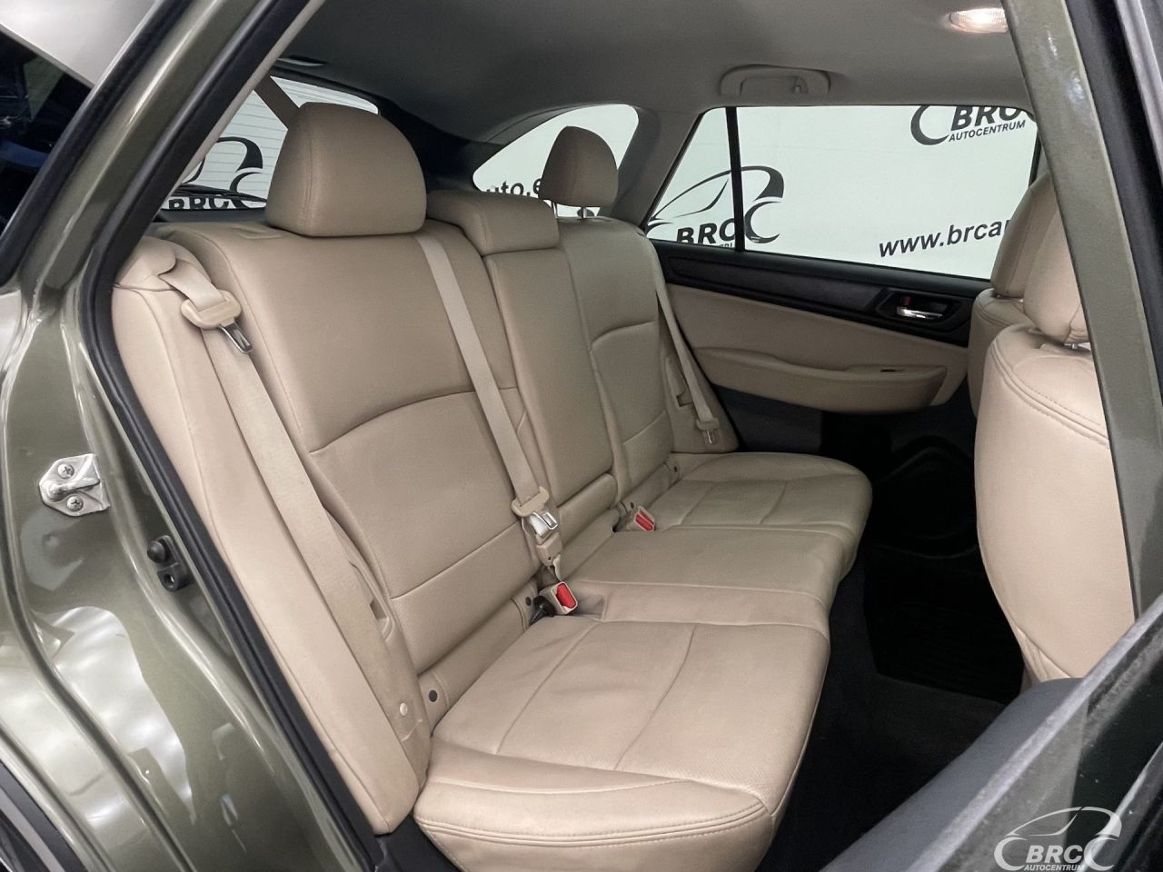 Subaru Outback | 12