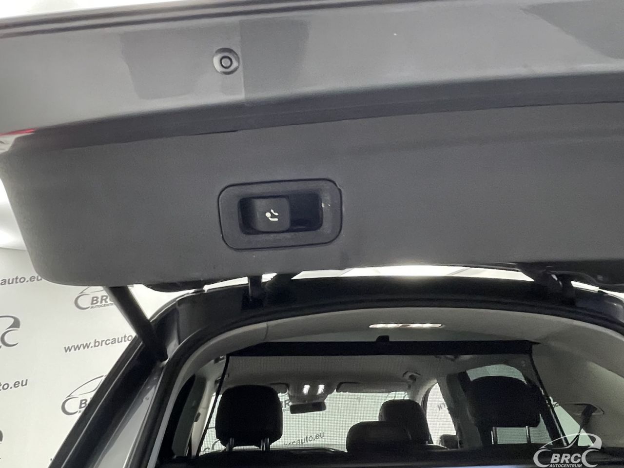 Mercedes-Benz GLE350 | 40