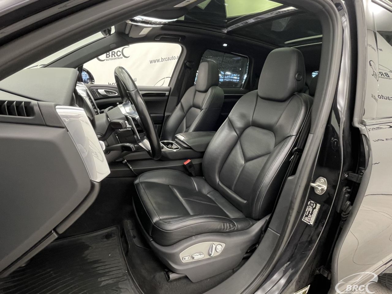 Porsche Cayenne | 24