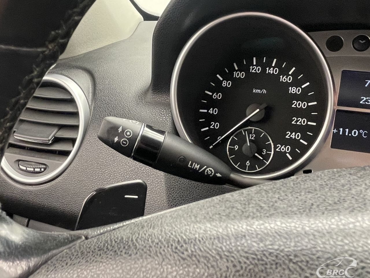 Mercedes-Benz ML350 | 27