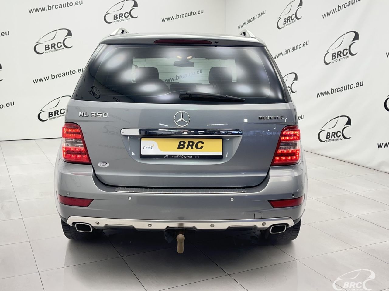Mercedes-Benz ML350 | 42