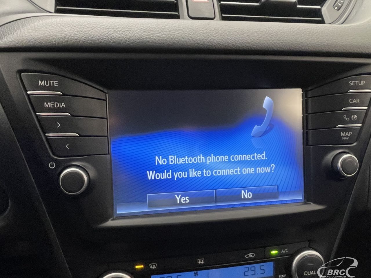 Toyota Avensis | 38
