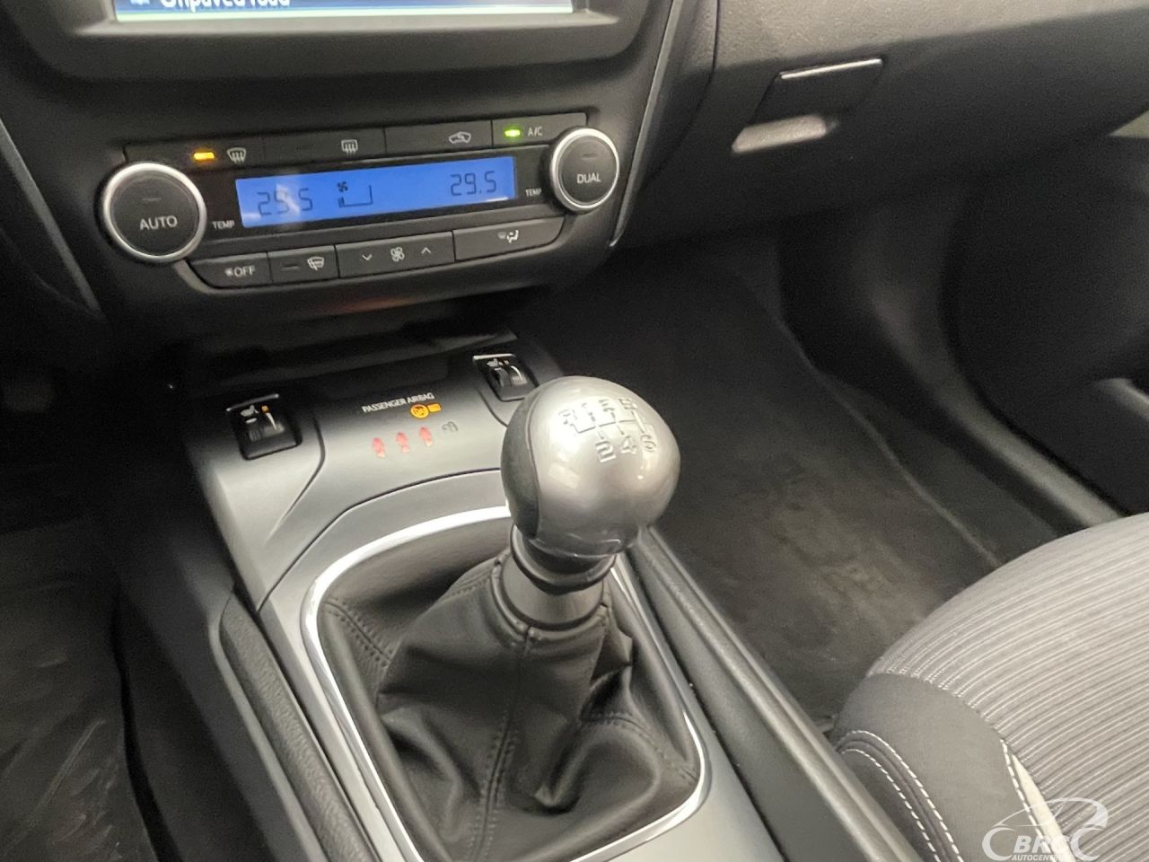 Toyota Avensis | 23
