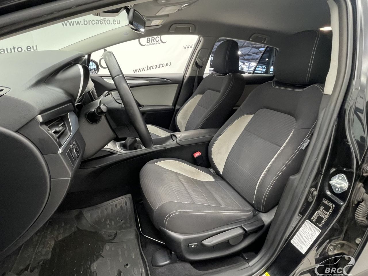 Toyota Avensis | 20