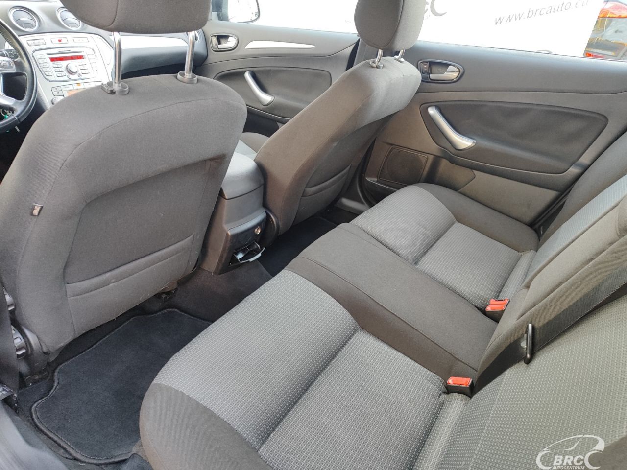 Ford Mondeo | 12