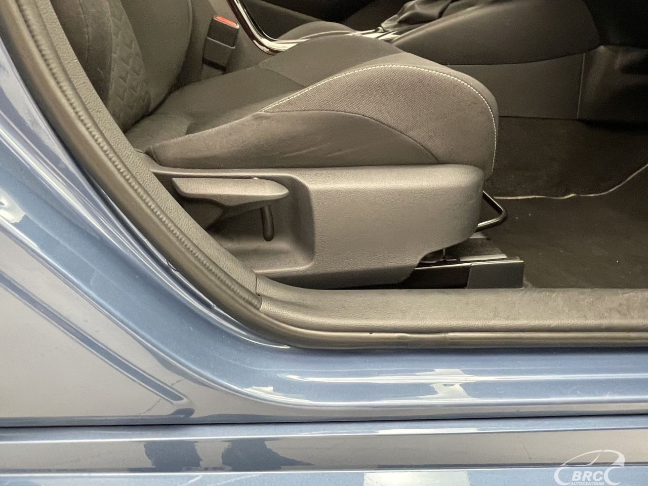 Toyota Corolla | 5