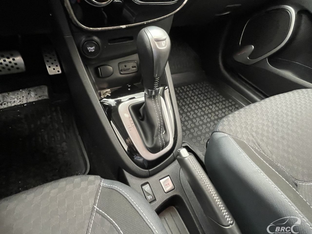 Renault Clio | 49
