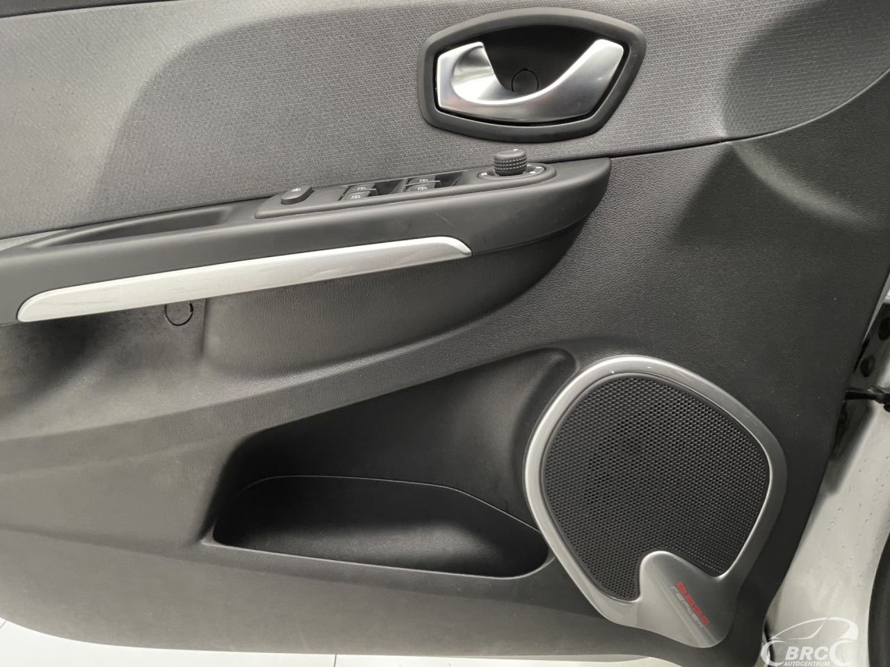 Renault Clio | 37