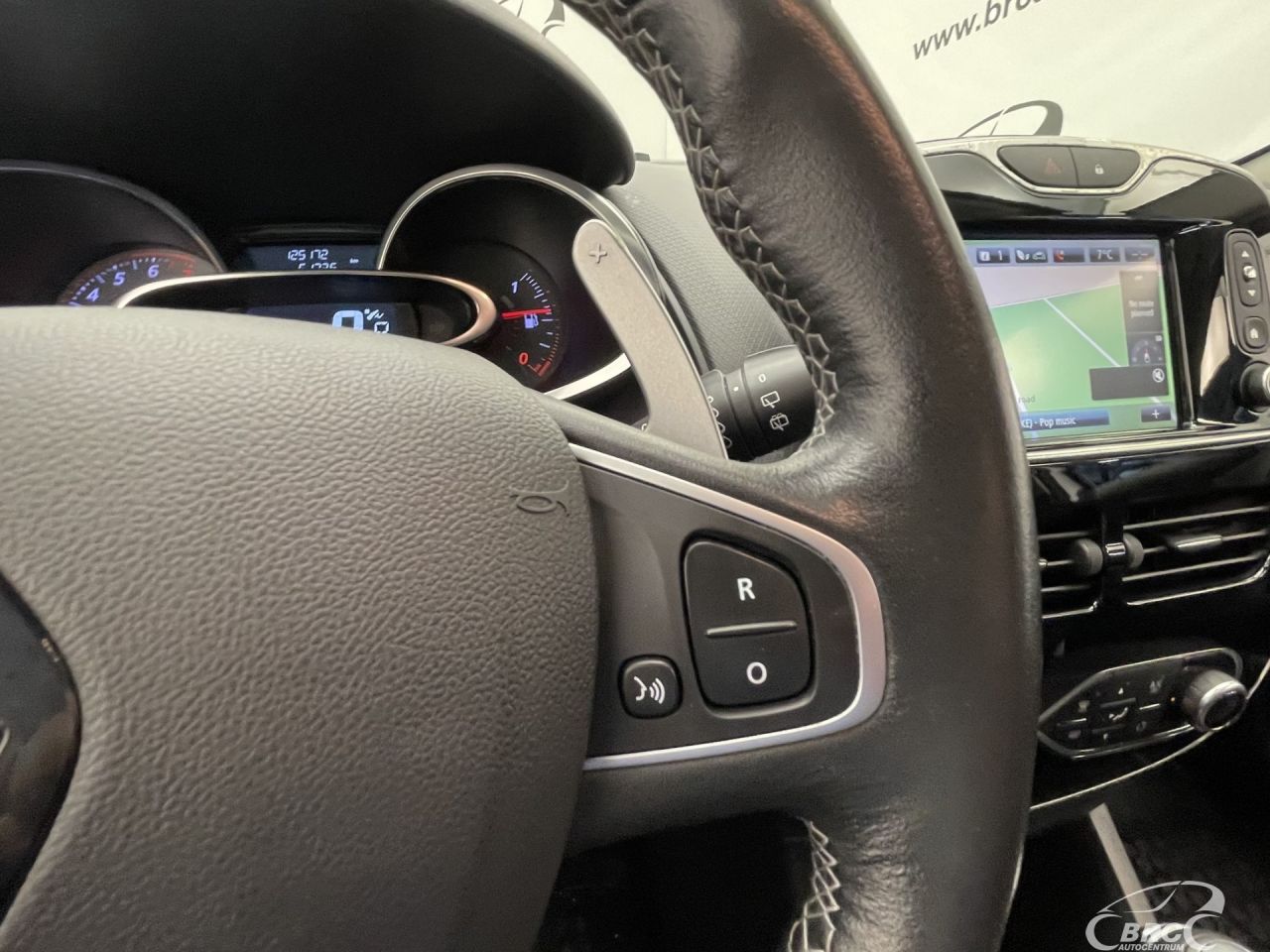 Renault Clio | 58
