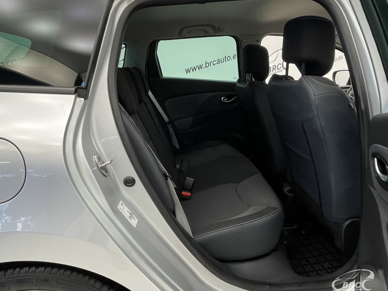 Renault Clio | 18