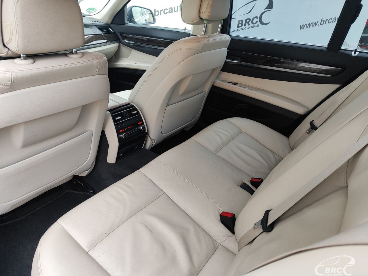 BMW 730 | 17