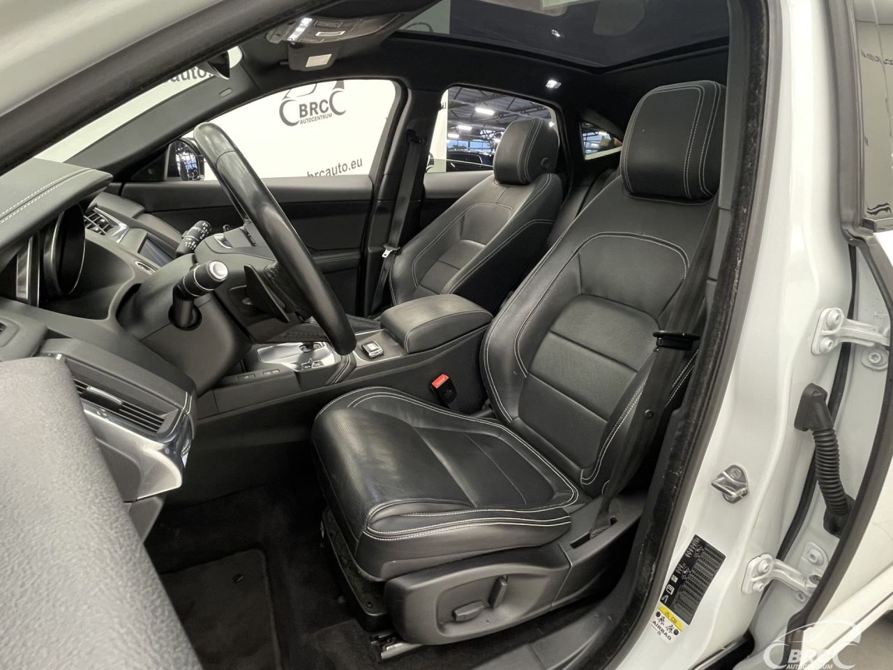 Jaguar E-Pace | 22