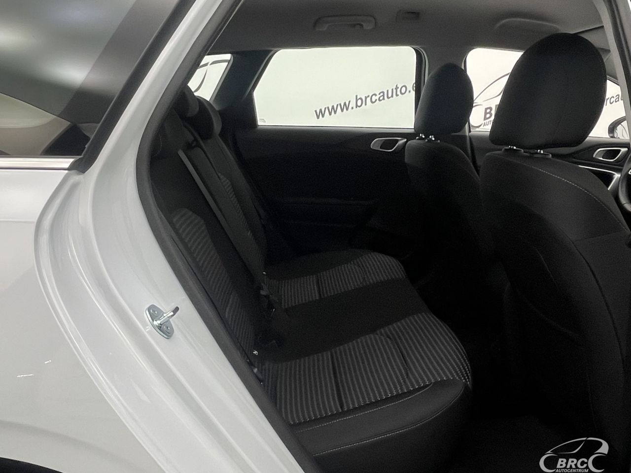 Kia Cee'd | 8