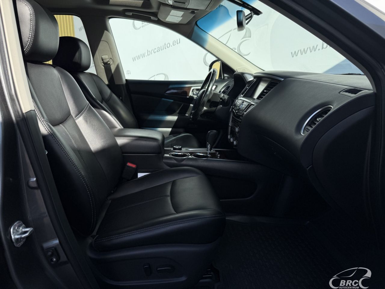 Nissan Pathfinder | 12