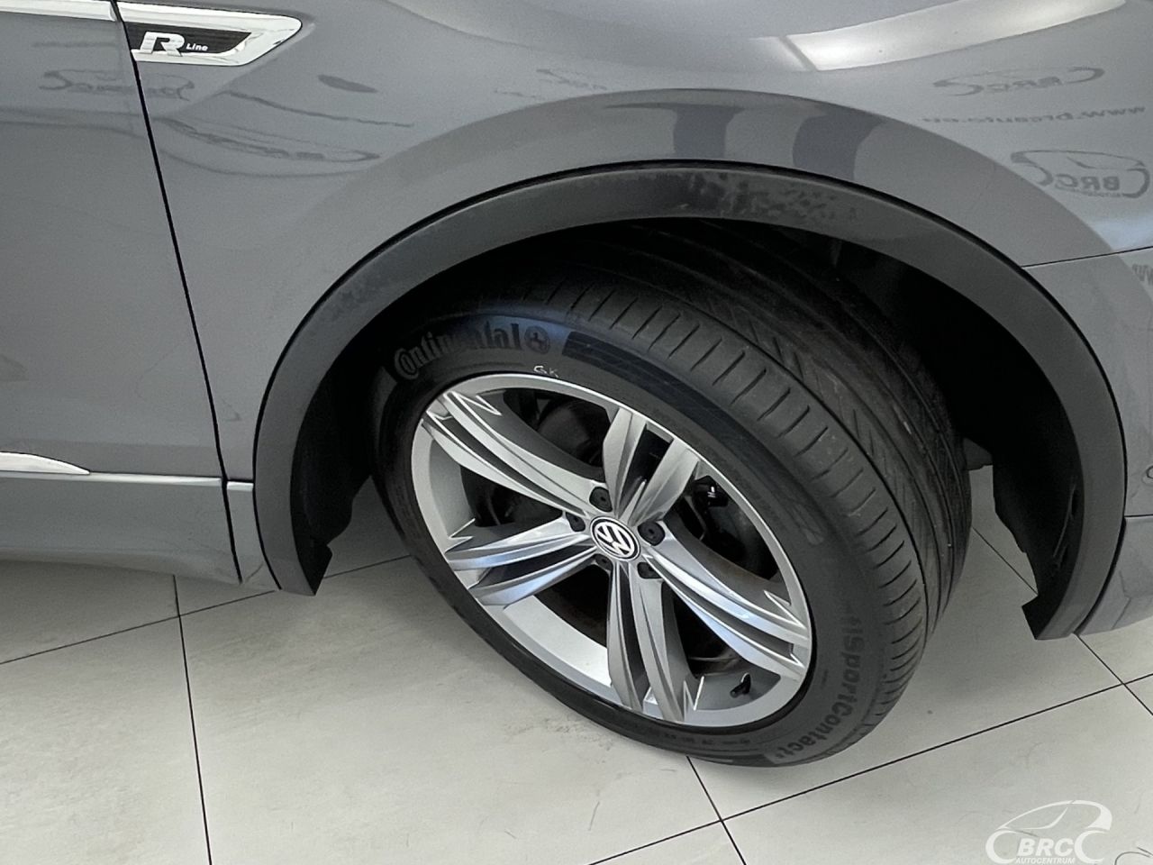 Volkswagen Tiguan | 42