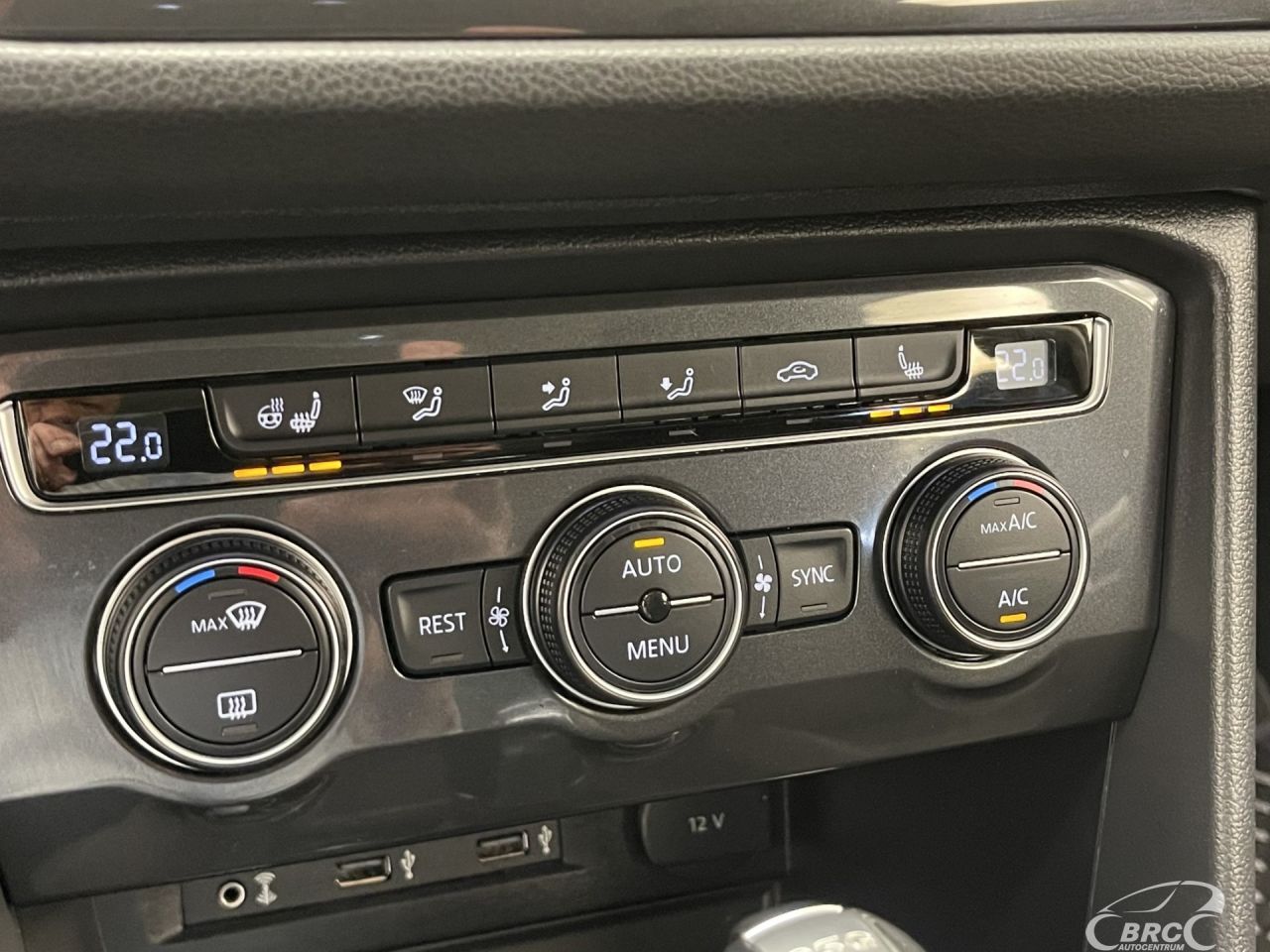 Volkswagen Tiguan | 25